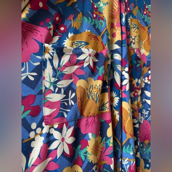 LuLaRoe bright floral “Sarah” duster - Picture 2 of 5